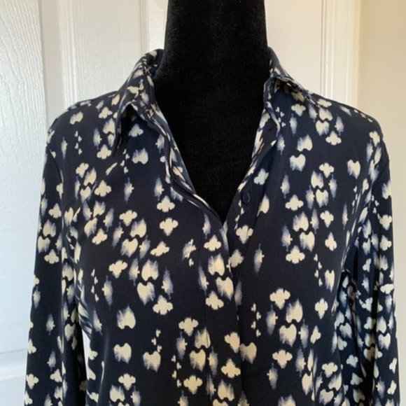 Dark Blue Printed Blouse - Picture 2 of 3